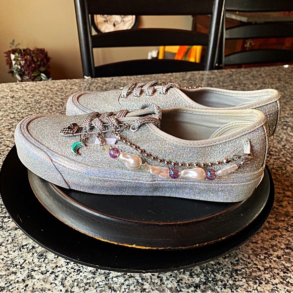 ♥️💖 RARE Vans Limited Ed Holo Beads Baubles Chains WORN ONCE Unisex Shoes - Picture 12 of 17
